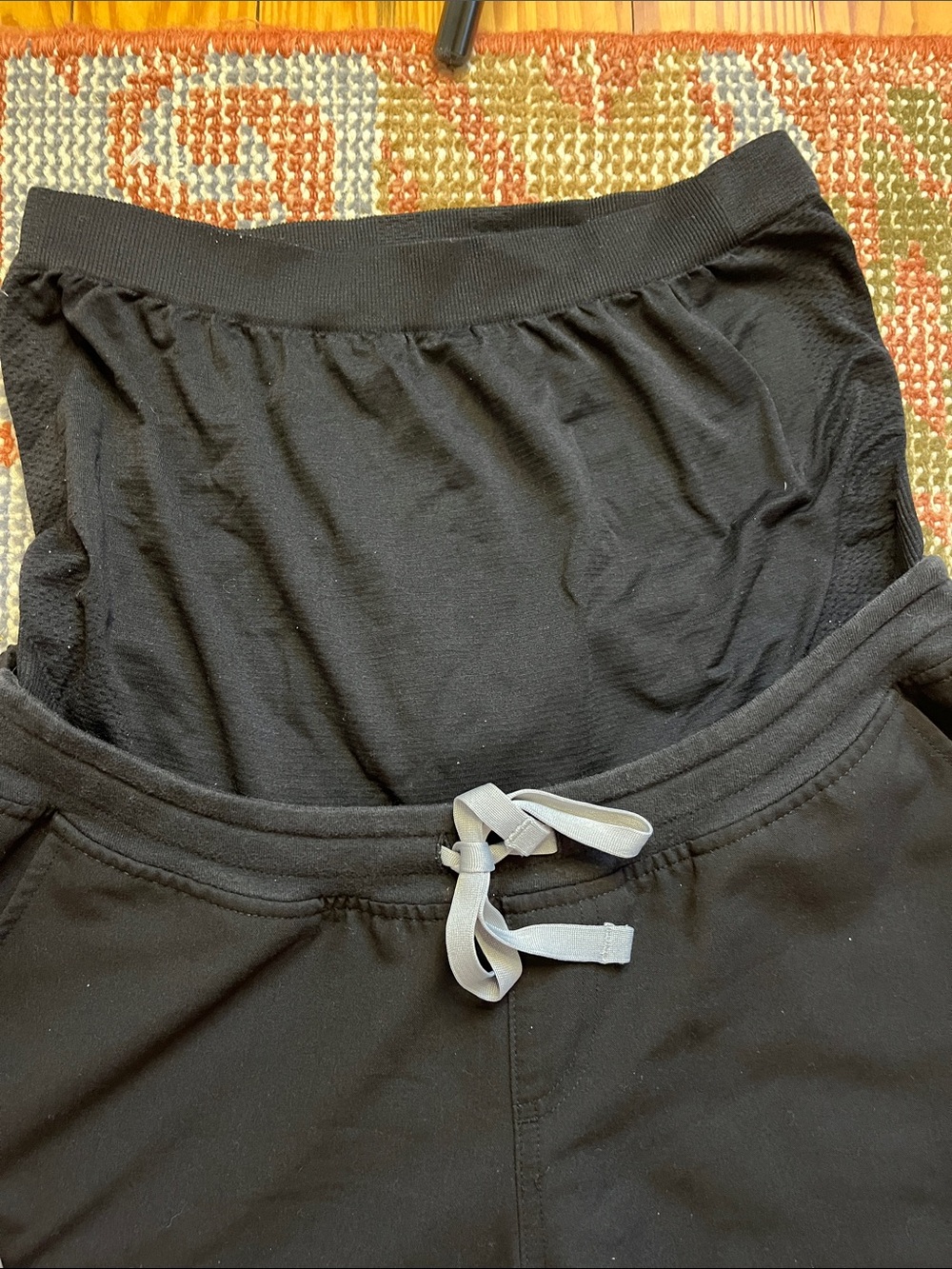 Figs Maternity Black Scrub Pants Size M/T - Picture 4 of 10